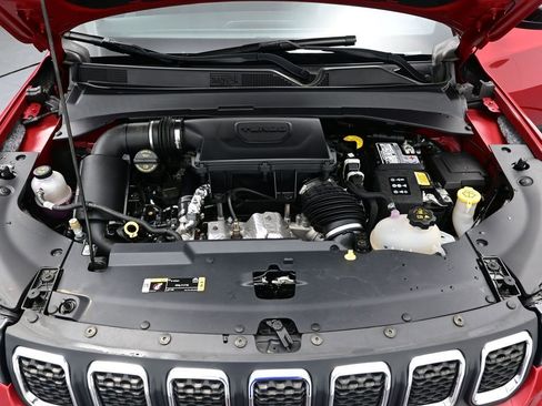 Used 2023 Jeep Compass Sport image 12