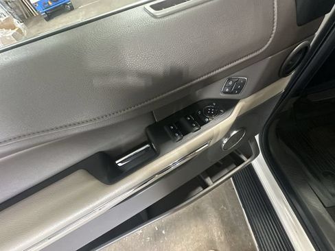 Used 2021 Ford Expedition XLT AWD/4WD image 19