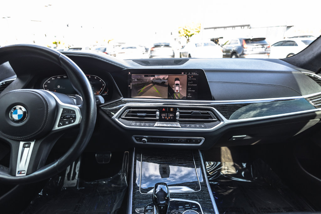 Used 2022 BMW X7 M50i AWD/4WD image 30