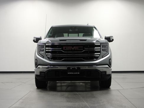 Used 2025 GMC Sierra 1500 SLT w/ SLT Premium Plus Package AWD/4WD image 9