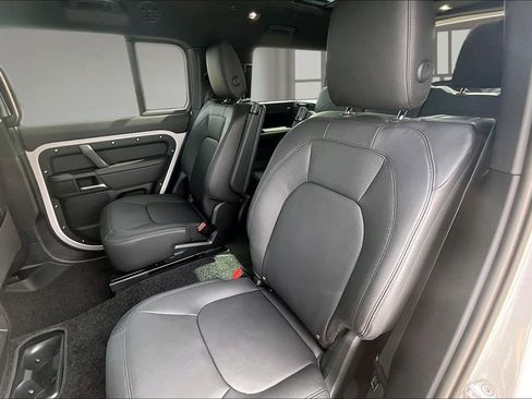 New 2026 Land Rover Defender 130 X-Dynamic SE AWD/4WD image 10