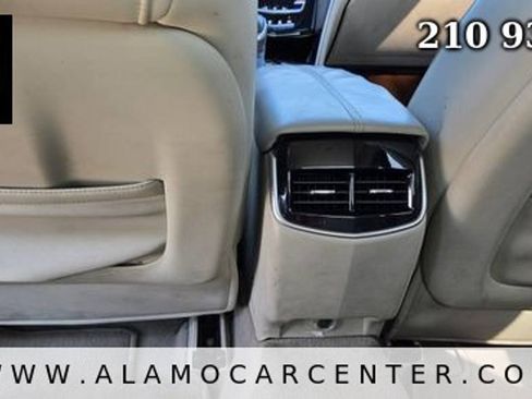 Used 2014 Cadillac XTS FWD image 29