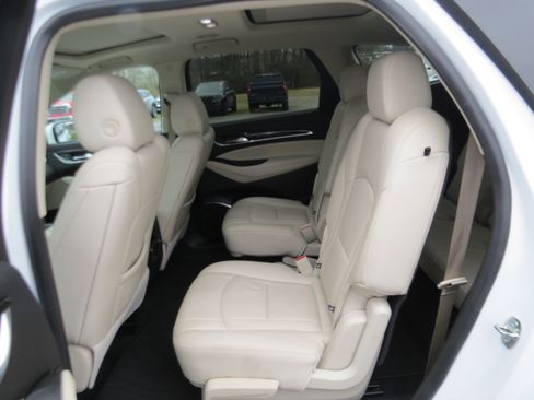 Used 2024 Buick Enclave Essence w/ Experience Buick Package image 13