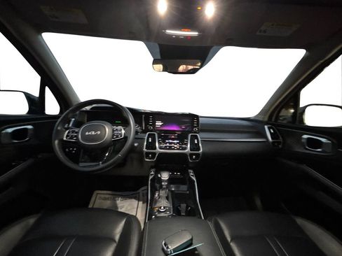 Certified 2022 Kia Sorento SX image 18