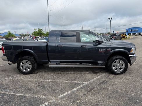 Used 2018 RAM 2500 Laramie AWD/4WD image 6