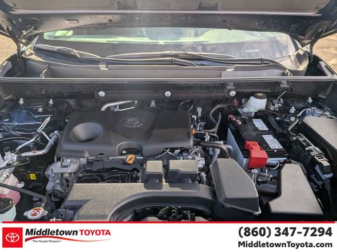Used 2025 Toyota RAV4 XLE image 38