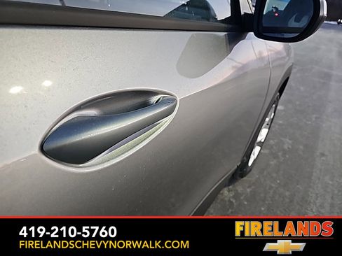 New 2026 Chevrolet Trax LS w/ LS Convenience Package image 18