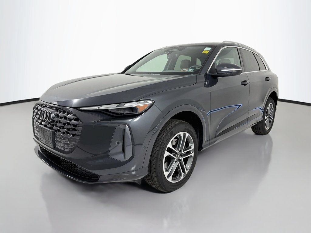 Used 2026 Audi Q5 Premium w/ Convenience Package AWD/4WD image 3