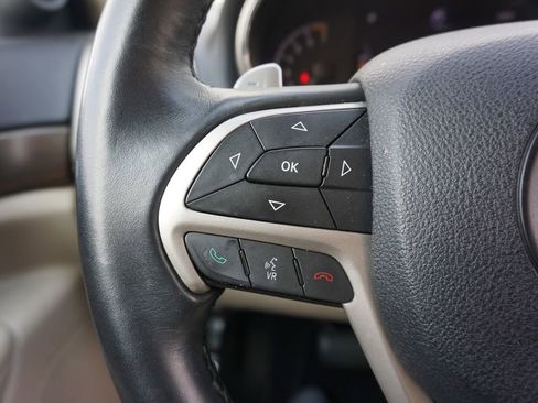 Used 2016 Jeep Grand Cherokee Laredo w/ Quick Order Package 23E image 7