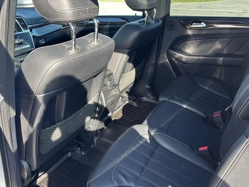 Used 2015 Mercedes-Benz GL 450 4MATIC image 28