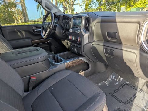 Used 2021 GMC Sierra 1500 Elevation image 9