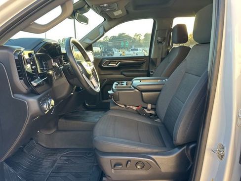 Used 2023 GMC Sierra 1500 Elevation w/ X31 Off-Road Package image 9