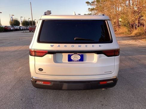 Used 2022 Jeep Wagoneer Series II w/ Premium Group I image 8