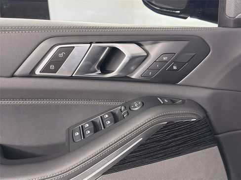 New 2026 BMW X5 xDrive40i AWD/4WD image 17
