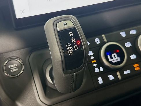 Used 2025 Land Rover Defender 110 S AWD/4WD image 19