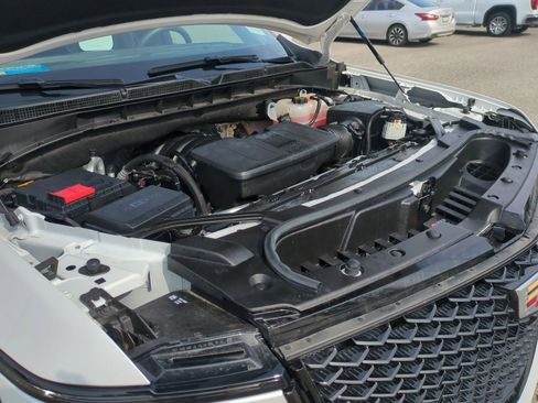 Certified 2025 Cadillac Escalade ESV Sport Platinum AWD/4WD image 33