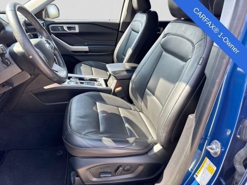 Used 2022 Ford Explorer XLT w/ Equipment Group 202A AWD/4WD image 19
