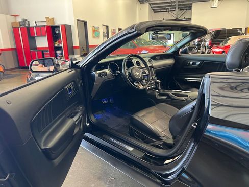Used 2020 Ford Mustang GT Premium image 72