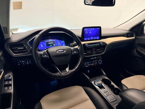 Used 2022 Ford Escape Titanium w/ Titanium Elite Package image 15