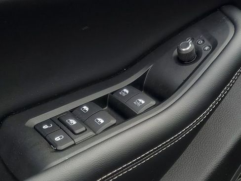 New 2026 Jeep Grand Cherokee Altitude AWD/4WD image 13