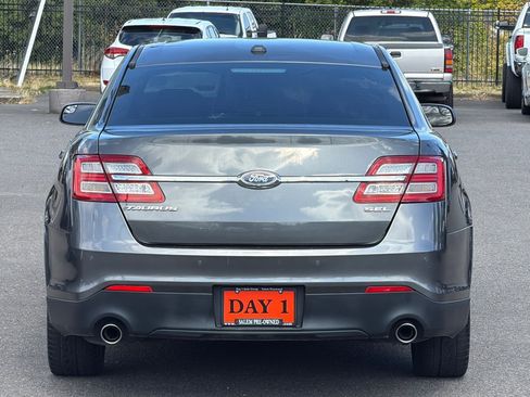 Used 2015 Ford Taurus SEL w/ Equipment Group 201A FWD image 6