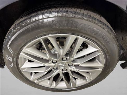 Used 2023 Acura MDX SH-AWD w/ Advance Package image 19