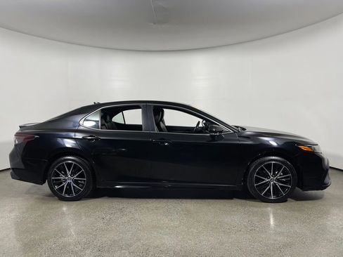 Certified 2023 Toyota Camry SE image 2