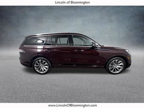 Certified 2023 Lincoln Aviator Grand Touring w/ Equipment Group 301A AWD/4WD image 9