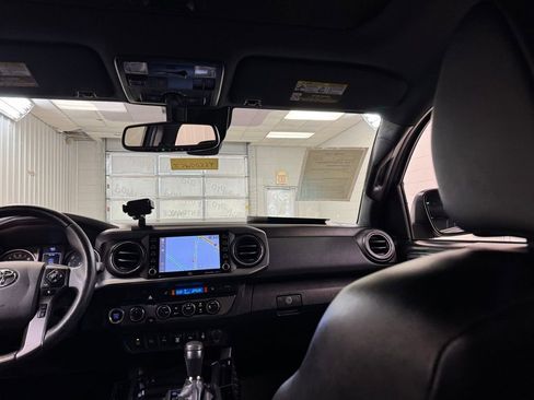 Used 2021 Toyota Tacoma TRD Off-Road w/ TRD Premium Off Road Package image 20