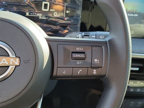 New 2026 Nissan Kicks SV image 8