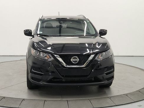 Used 2020 Nissan Rogue Sport SV FWD image 3