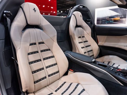 Certified 2023 Ferrari 812 GTS RWD image 52