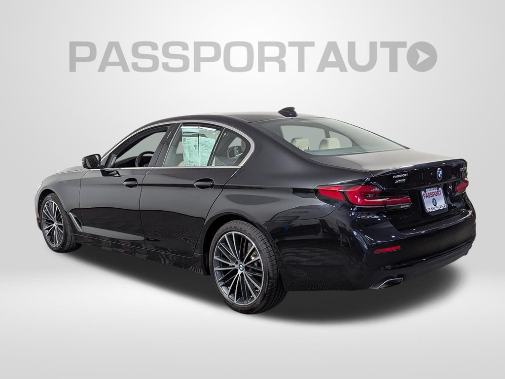 Used 2023 BMW 530i xDrive w/ Premium Package AWD/4WD image 3