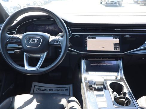 Used 2020 Audi Q7 3.0T Premium Plus w/ Premium Plus Package AWD/4WD image 12