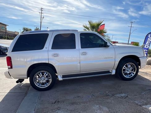 Used 2003 Cadillac Escalade AWD image 6