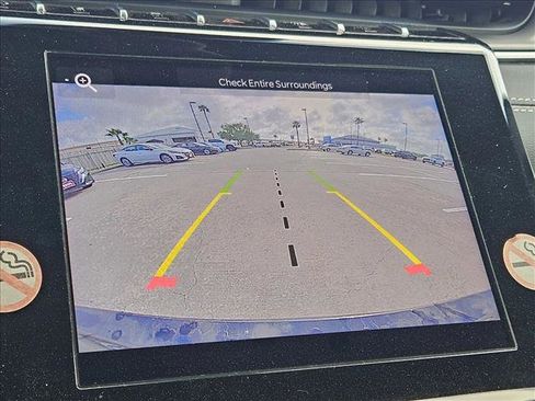 Used 2023 Jeep Grand Cherokee L Laredo image 10