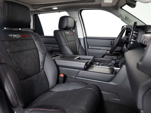 Used 2023 Toyota Sequoia TRD Pro AWD/4WD image 31