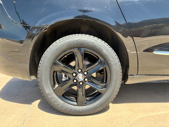 Used 2023 Buick Enclave Essence w/ Sport Touring Edition AWD/4WD image 9