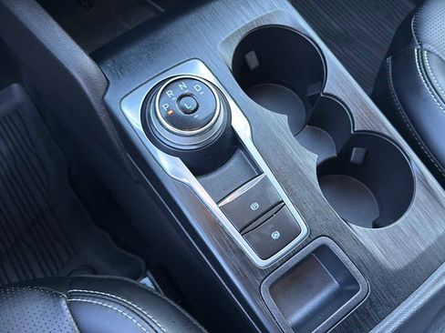 Used 2023 Ford Escape Platinum image 15