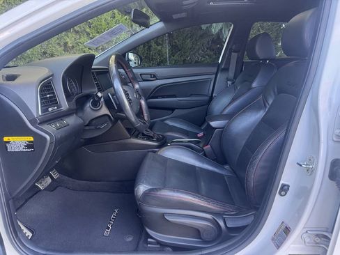 Used 2018 Hyundai Elantra Sport w/ Cargo Package FWD image 10