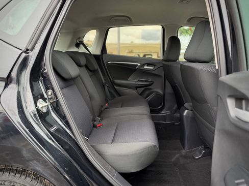 Used 2019 Honda Fit LX image 17