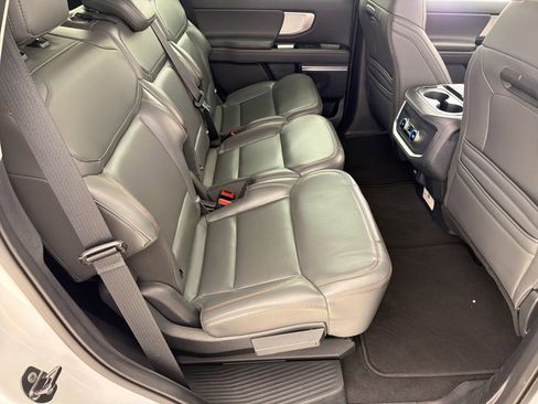 Certified 2025 Ford Expedition Active AWD/4WD image 29
