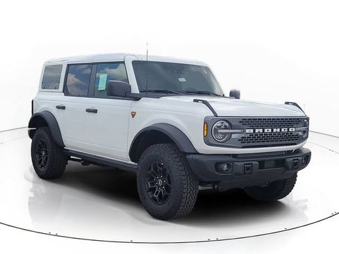New 2026 Ford Bronco Badlands AWD/4WD image 3