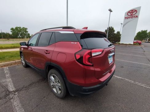 Used 2022 GMC Terrain SLE AWD/4WD image 9