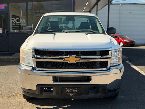 Used 2014 Chevrolet Silverado 2500 W/T RWD image 2