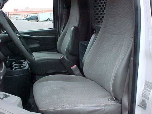 Used 2013 Chevrolet Express 3500 w/ Express Access Plus Package RWD image 10