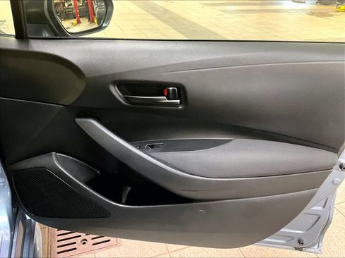 Used 2023 Toyota Corolla LE image 12