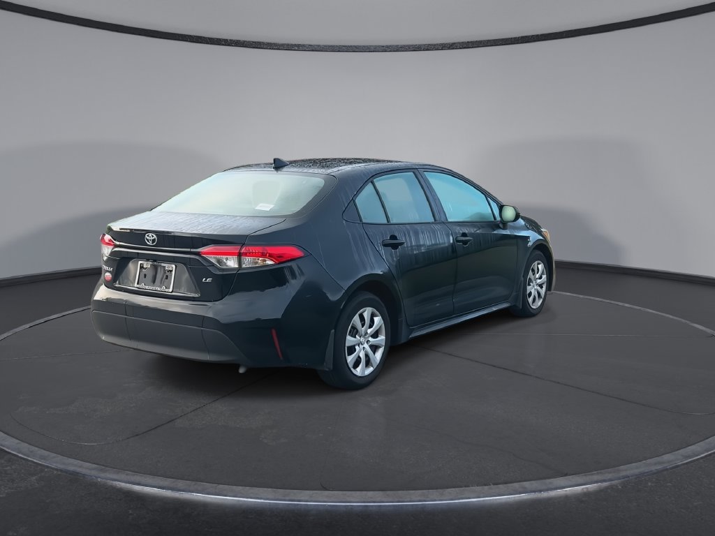 Used 2026 Toyota Corolla LE FWD image 8