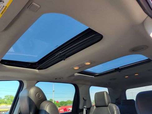 Used 2015 GMC Acadia Denali AWD/4WD image 30