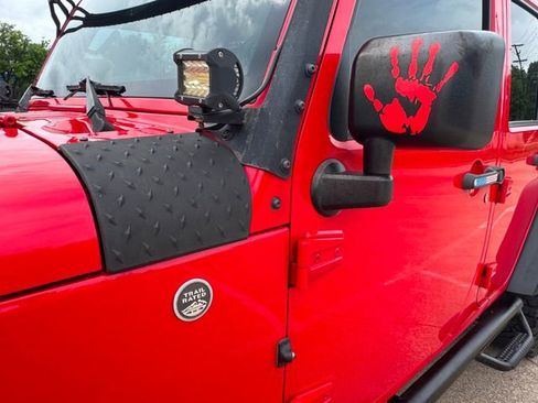 Used 2016 Jeep Wrangler Unlimited Sport image 6